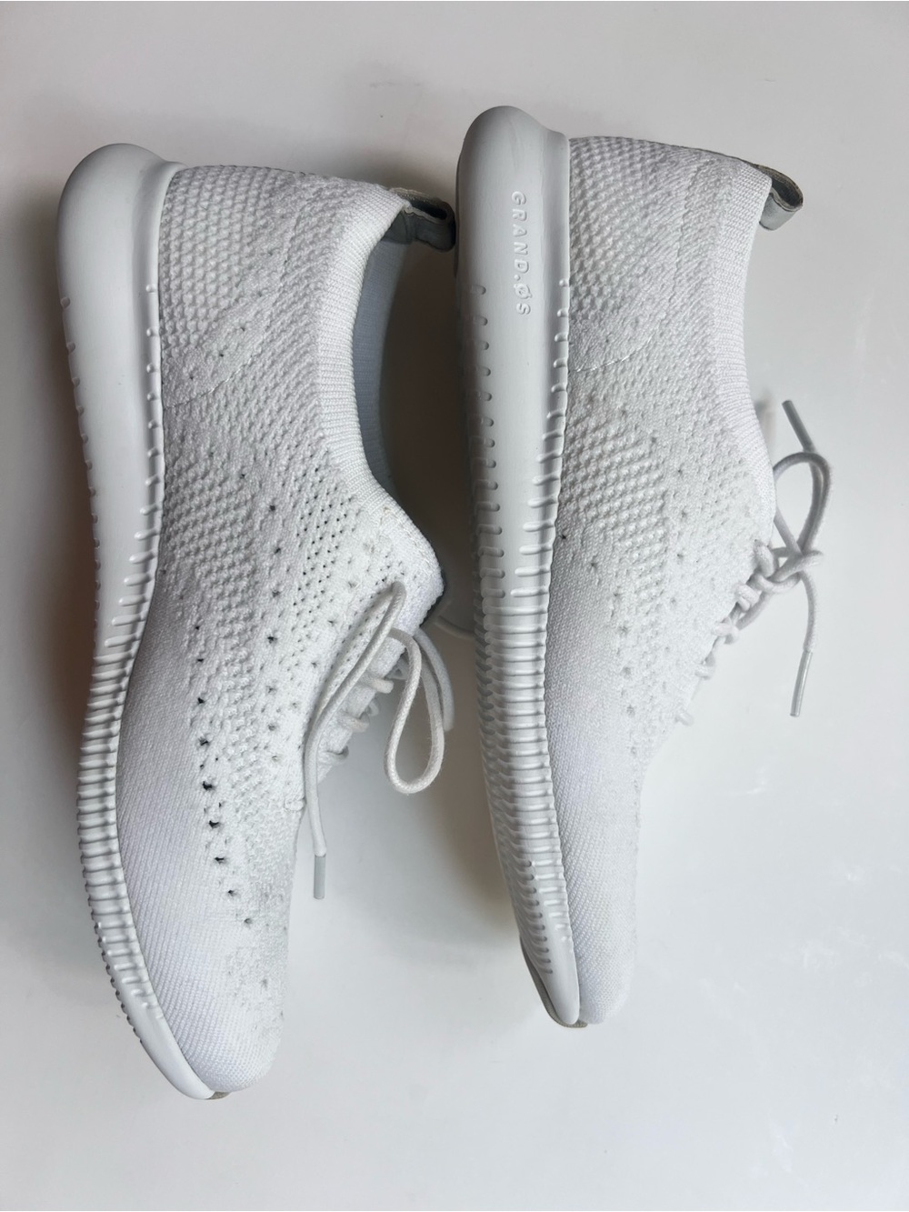 Cole Haan Women's 2.ZERØGRAND Stitchlite Wingtip Oxfords White Lace Up Size 7